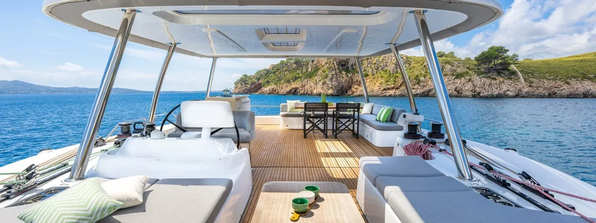 Montecristo - FIRST CLASS - Katamaran içinde Olbia