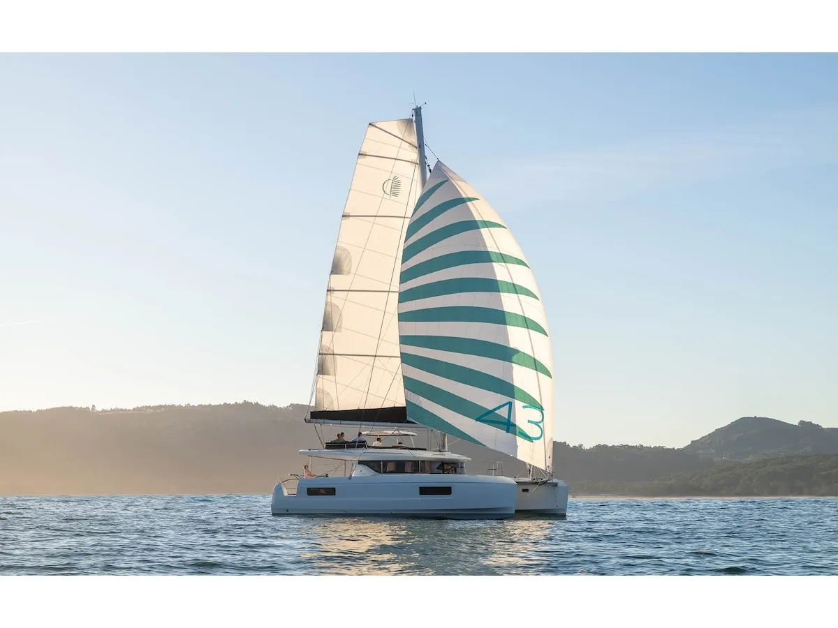Olandese Volante - Catamaran in Olbia