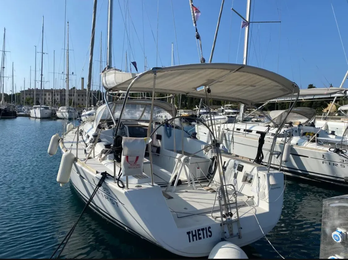 THETIS - Yelkenli içinde Pula