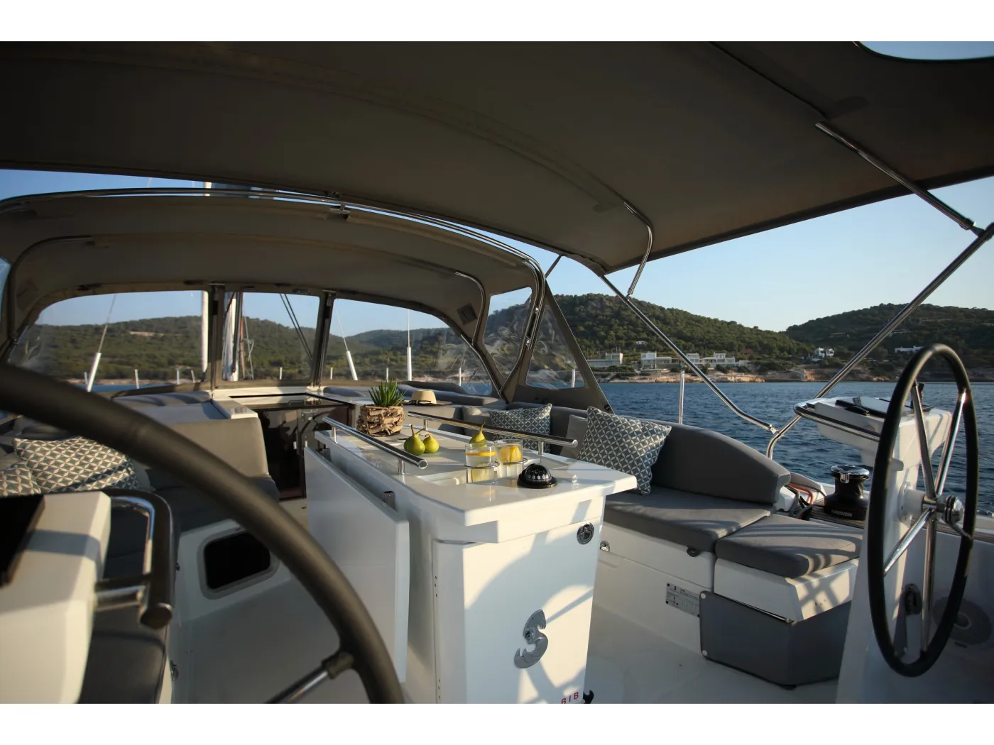 Premium + - Sailboat in Alimos
