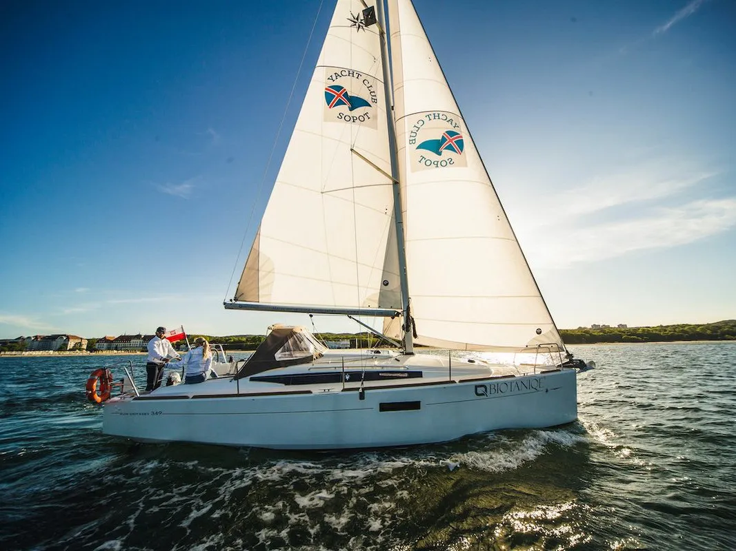 H3L - Sailboat in Gdańsk