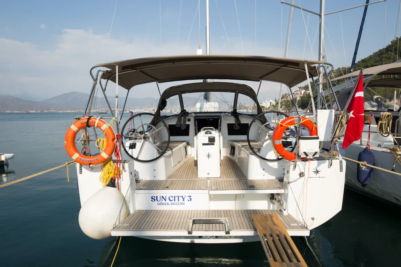 Suncity 3 - Sailboat in Karagözler