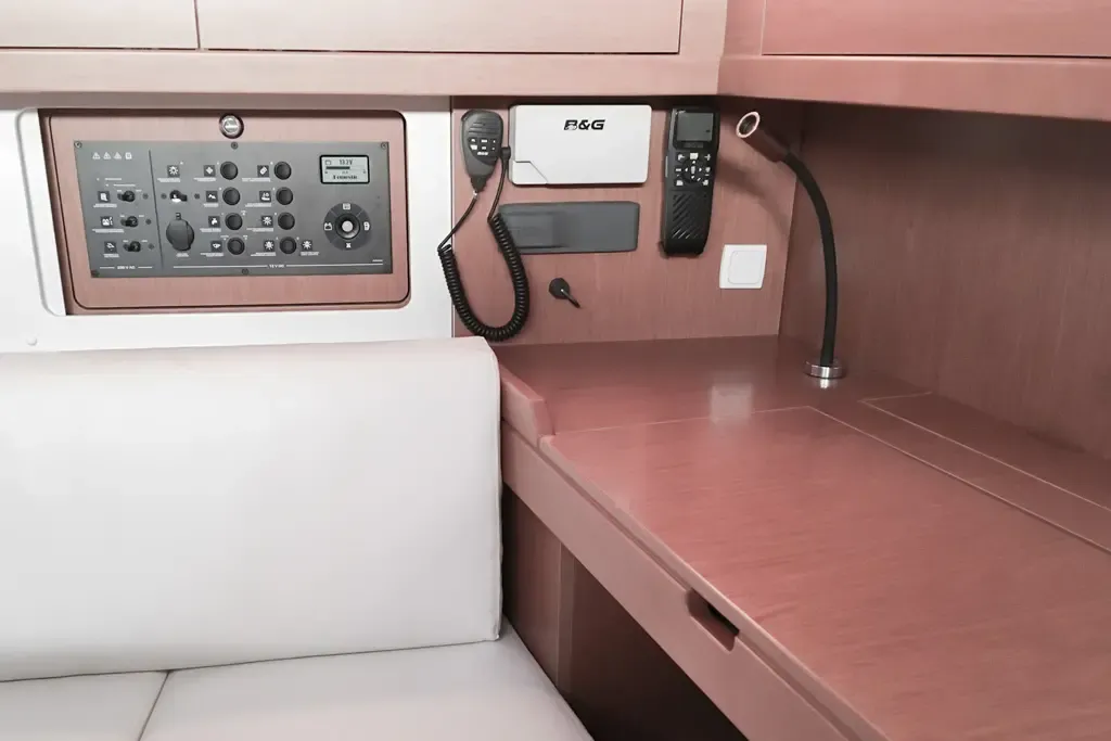 Soul - Yelkenli içinde Tivat