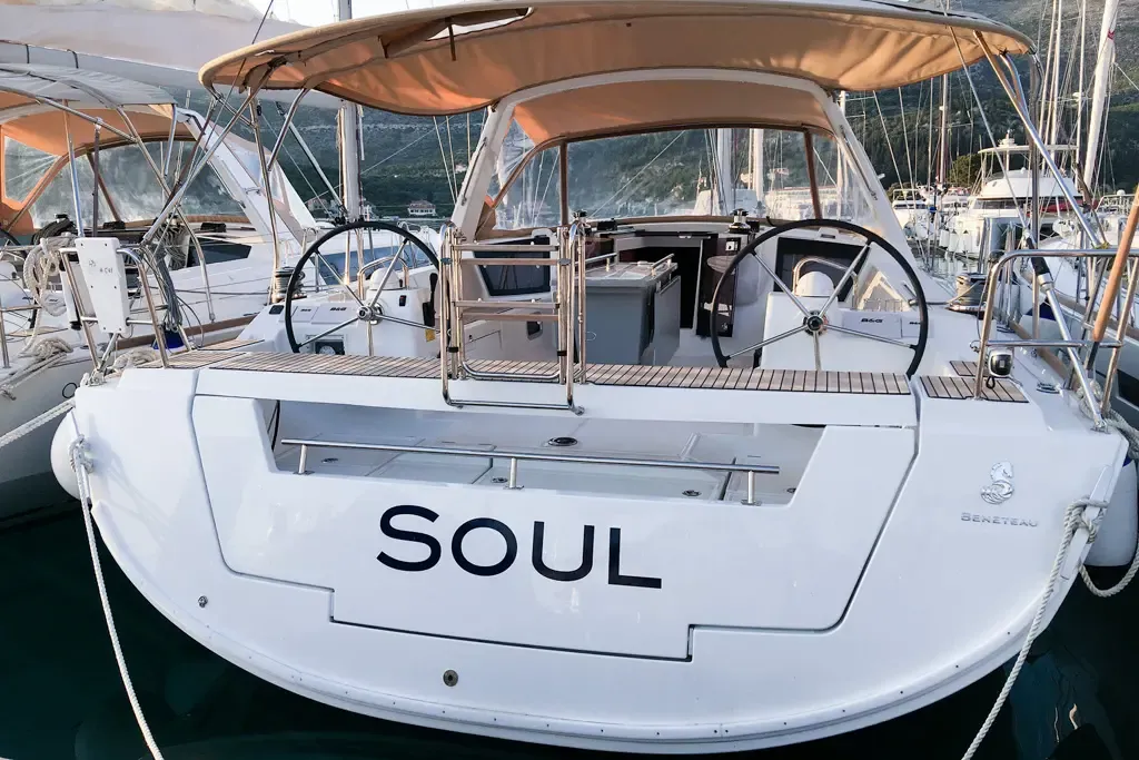 Soul - Yelkenli içinde Tivat