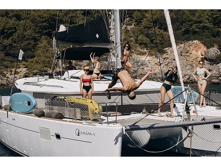 La Luna - Catamaran in Karagözler