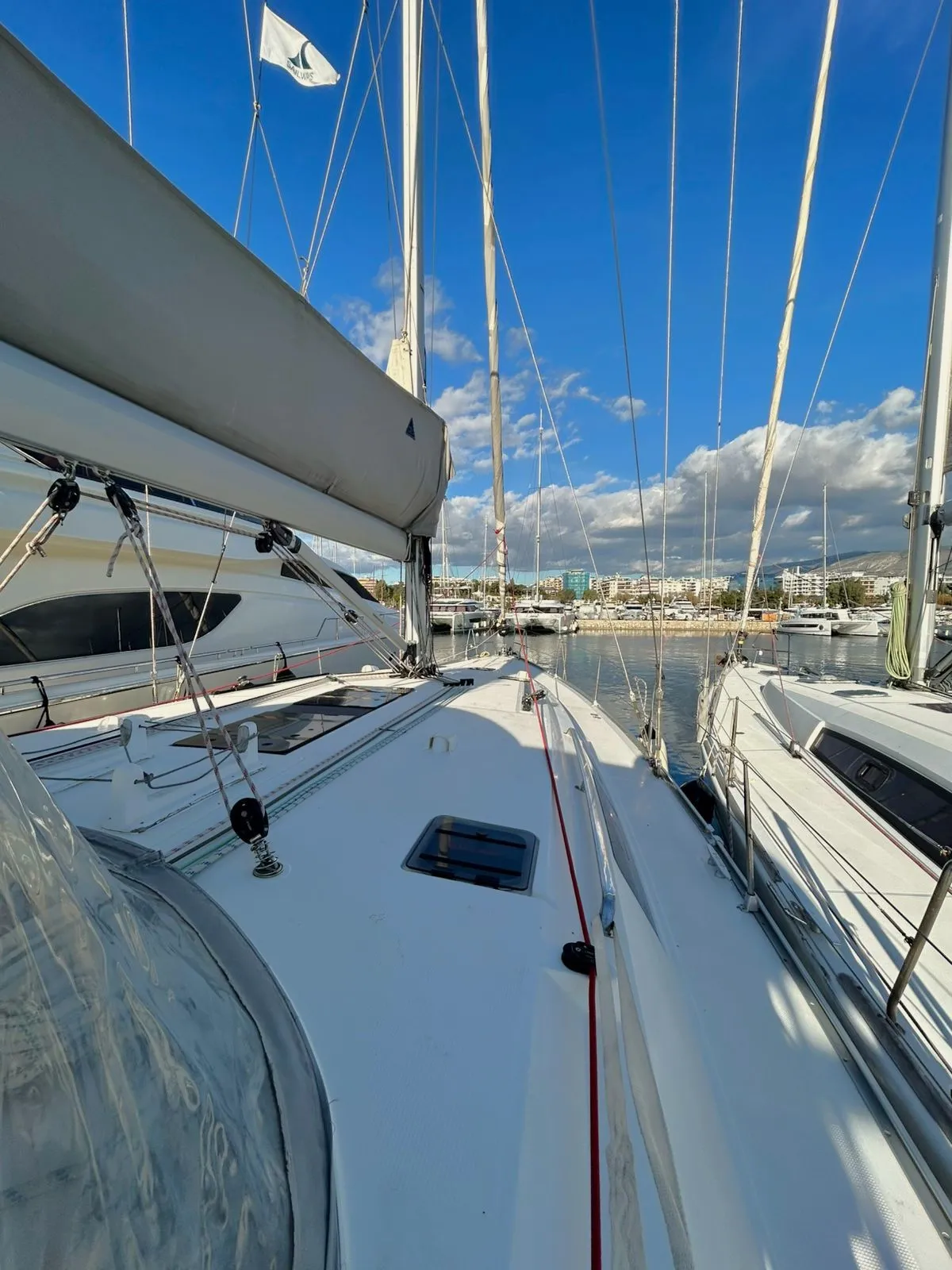 Leonidas III - Sailboat in Alimos