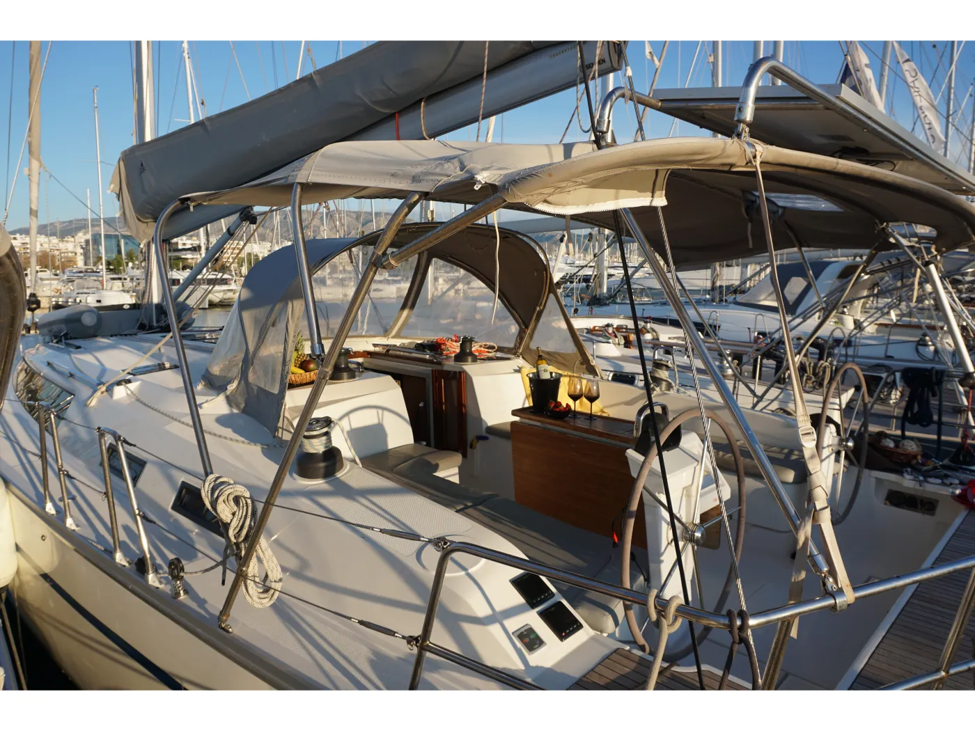 Lina - Sailboat in Alimos