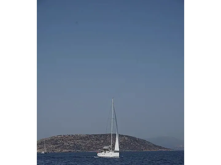 Apollon - Sailboat in Alimos