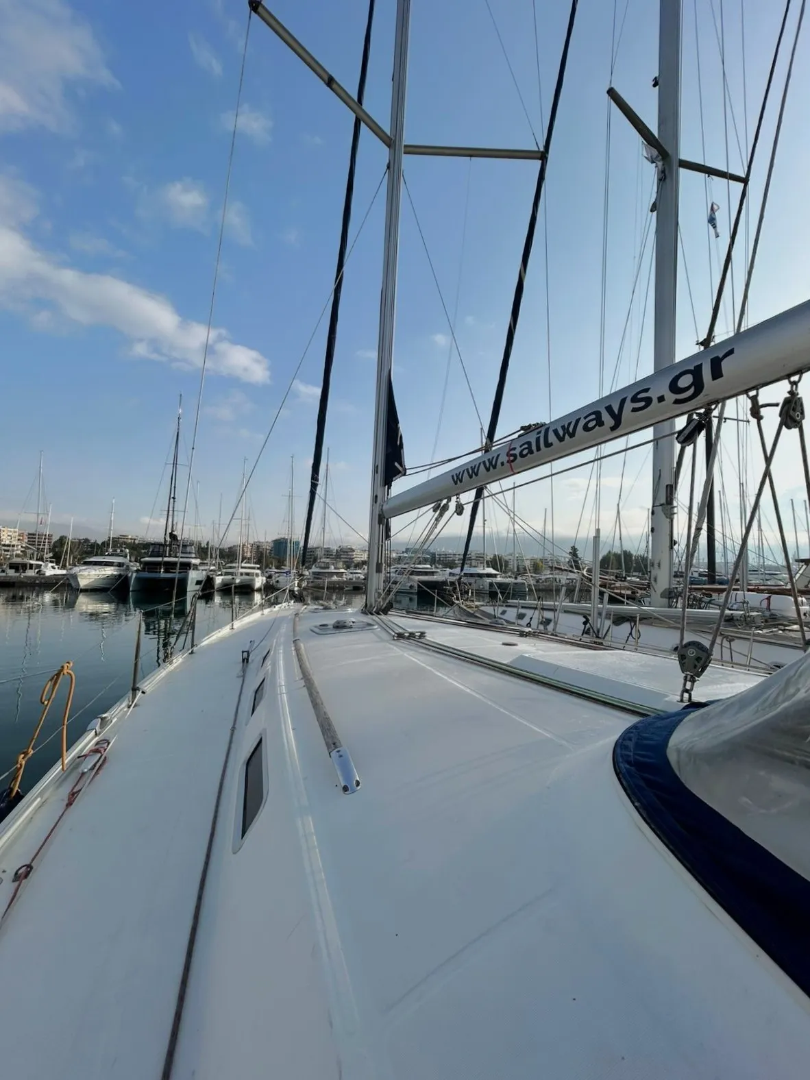 Leonidas - Sailboat in Alimos