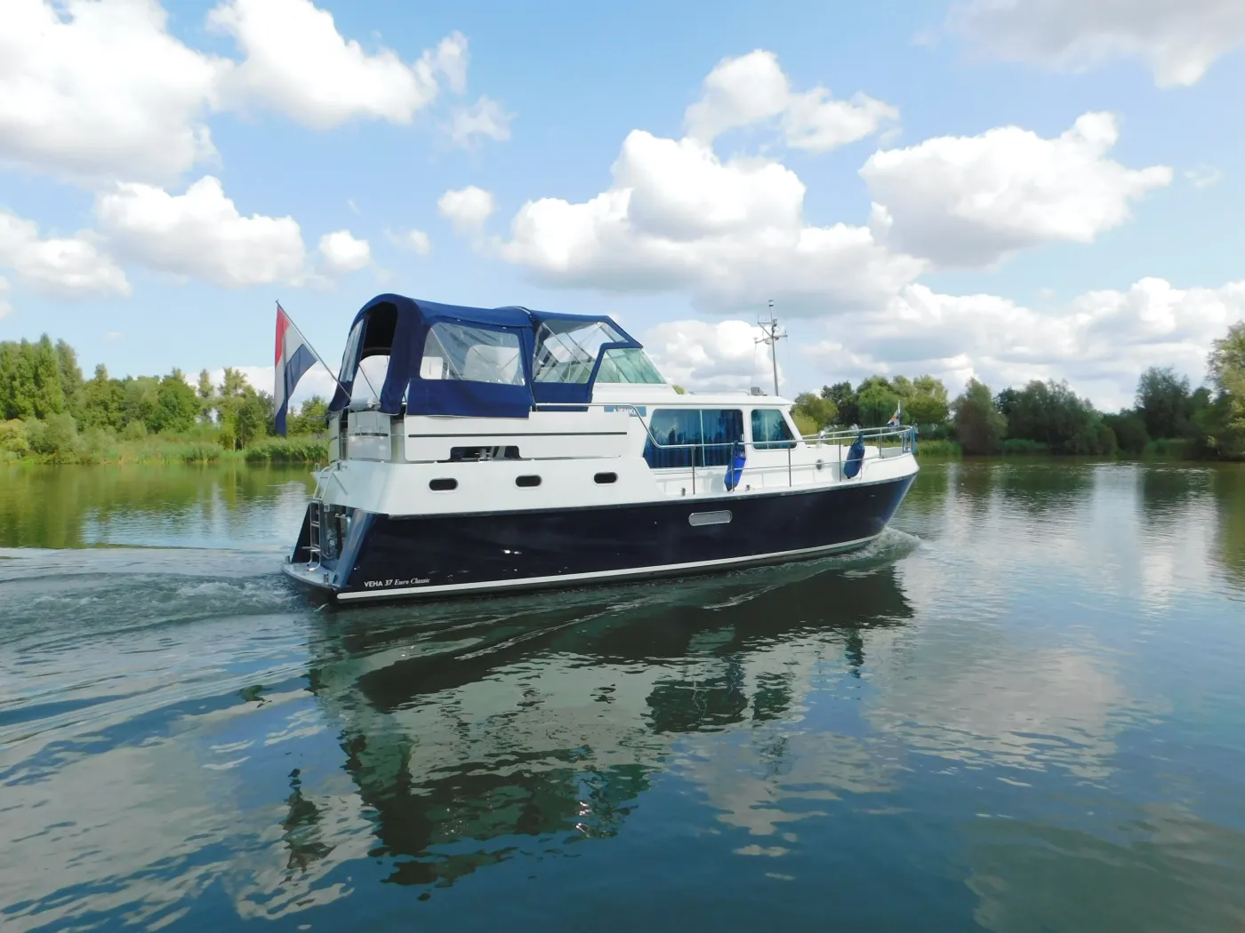 Nienke - Motor Yat içinde IJsselstein