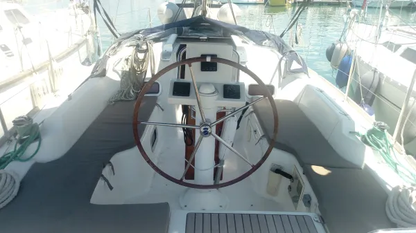 TRIZONIA