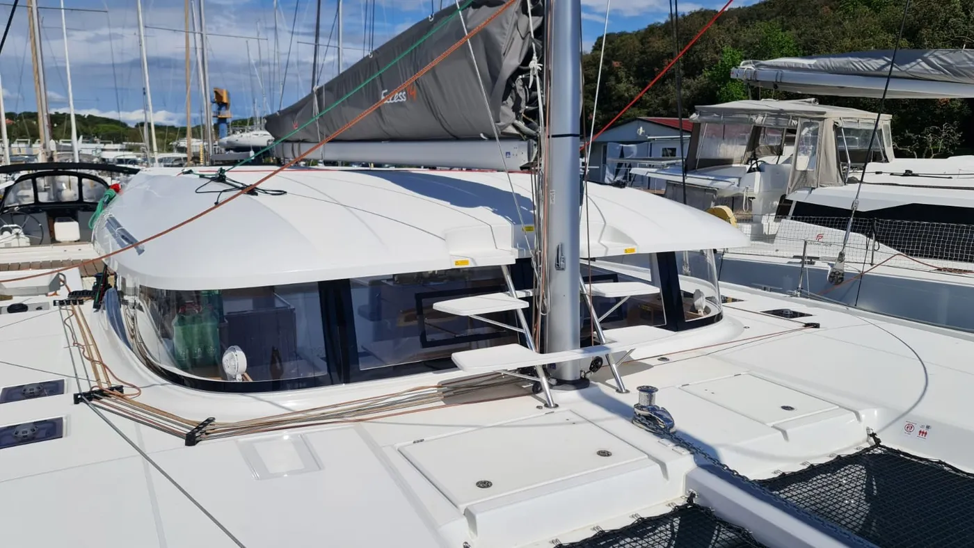 Lydia III - Catamaran in Pula