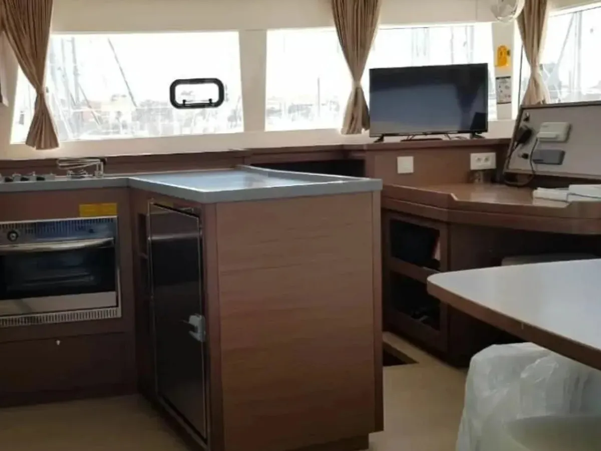 Afrodite - Catamaran in Vlichada