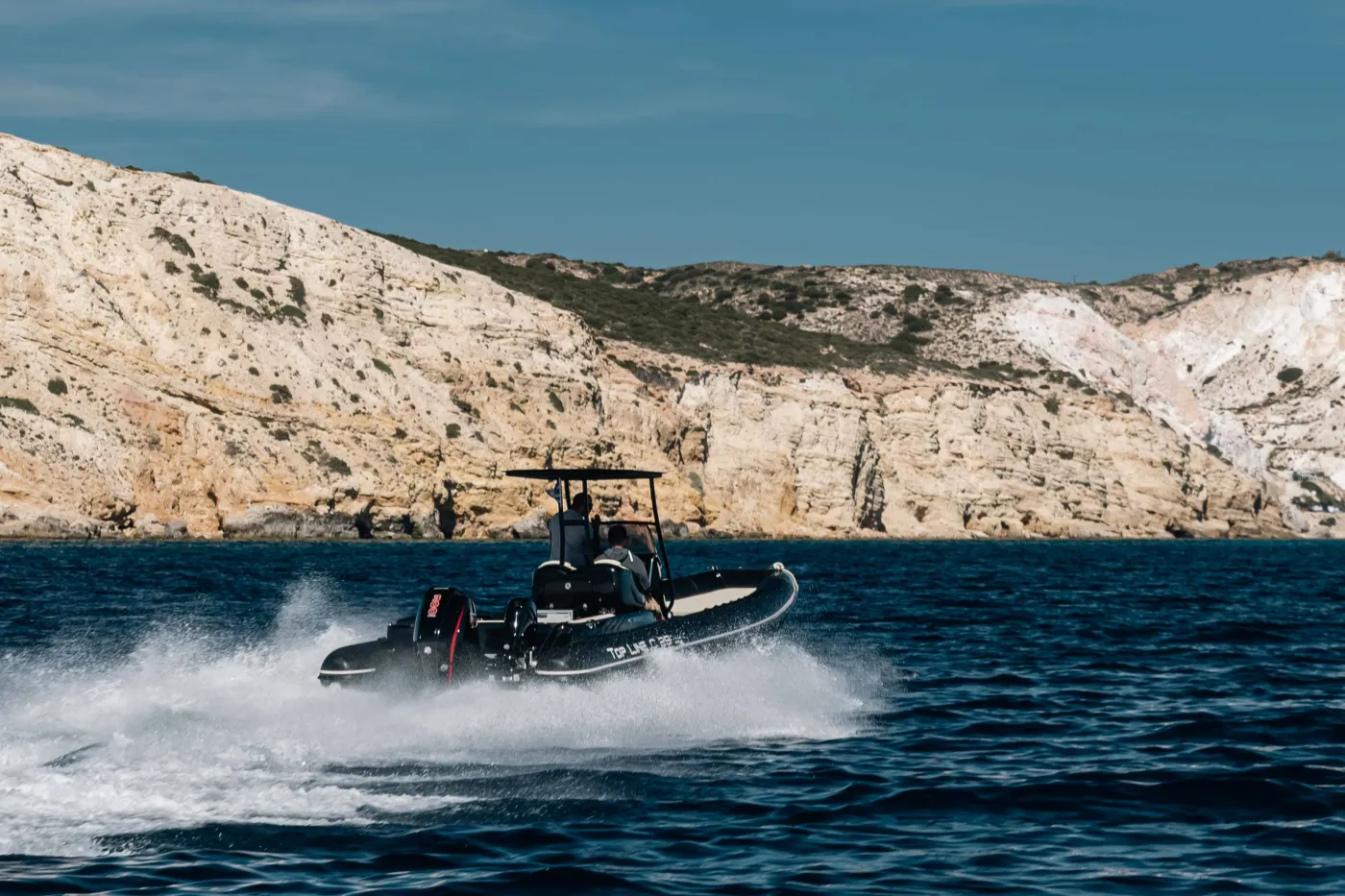 Navigatus V - Motor Yacht in Adamantas