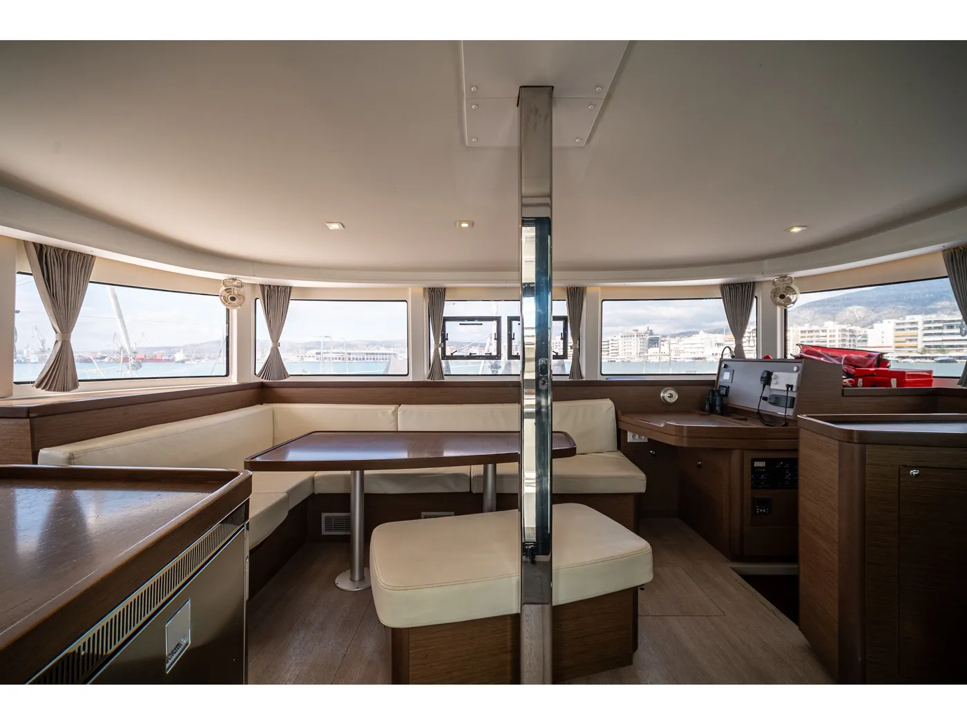 Silver VIII  (A/C and Generator) - Catamaran in Volos