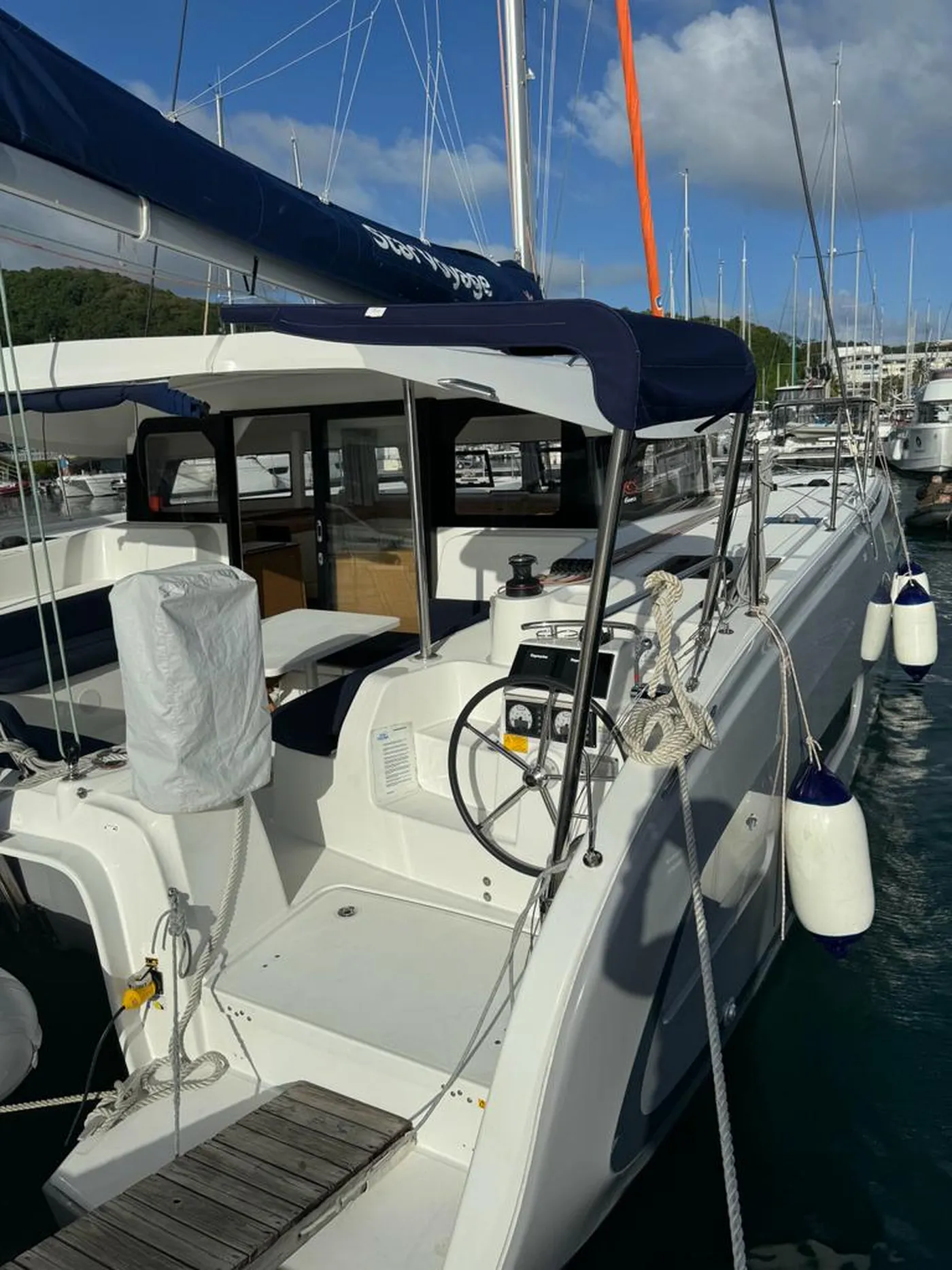 STAR III - Catamaran in Le Marin