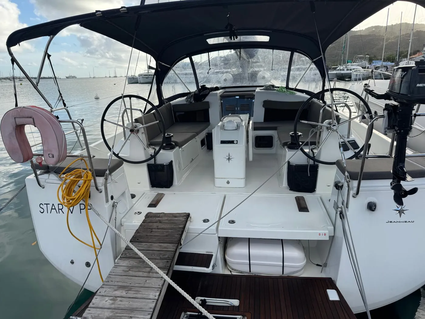 STAR V - Yelkenli içinde Le Marin