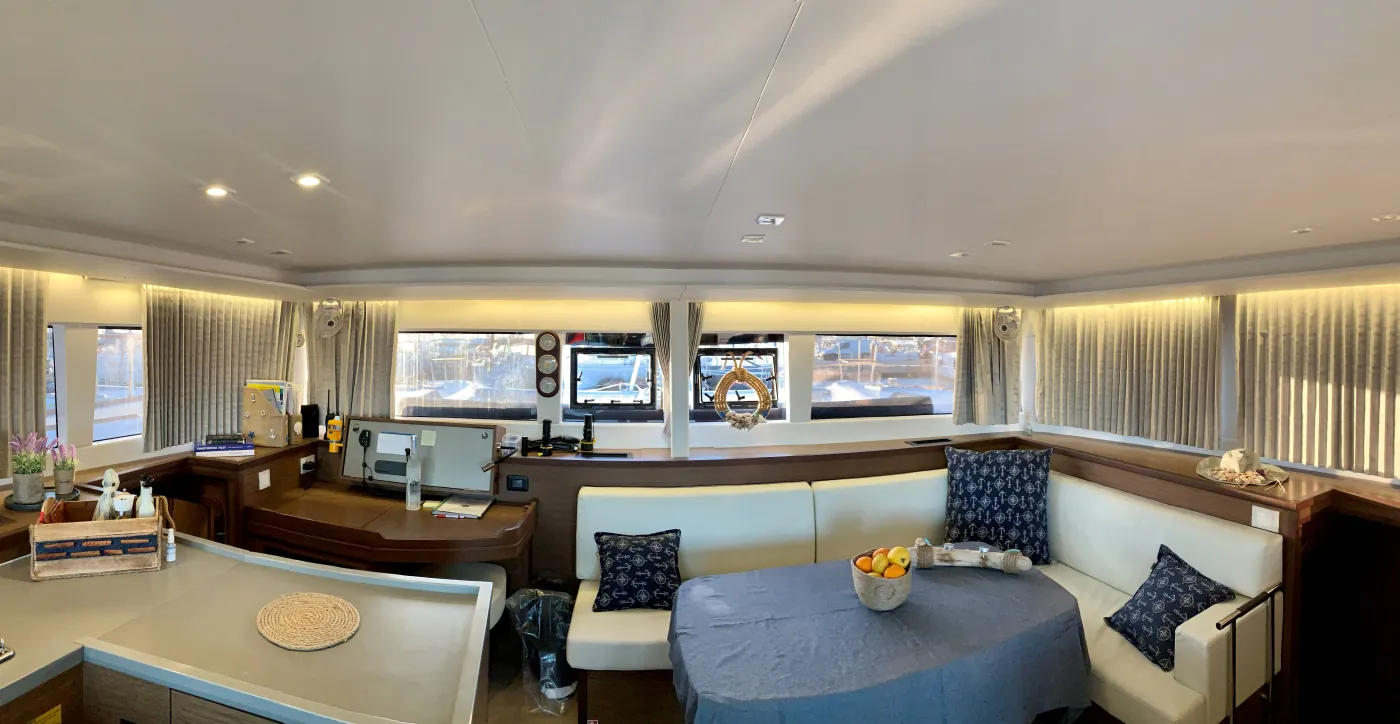 Aelia - Catamaran in Alimos