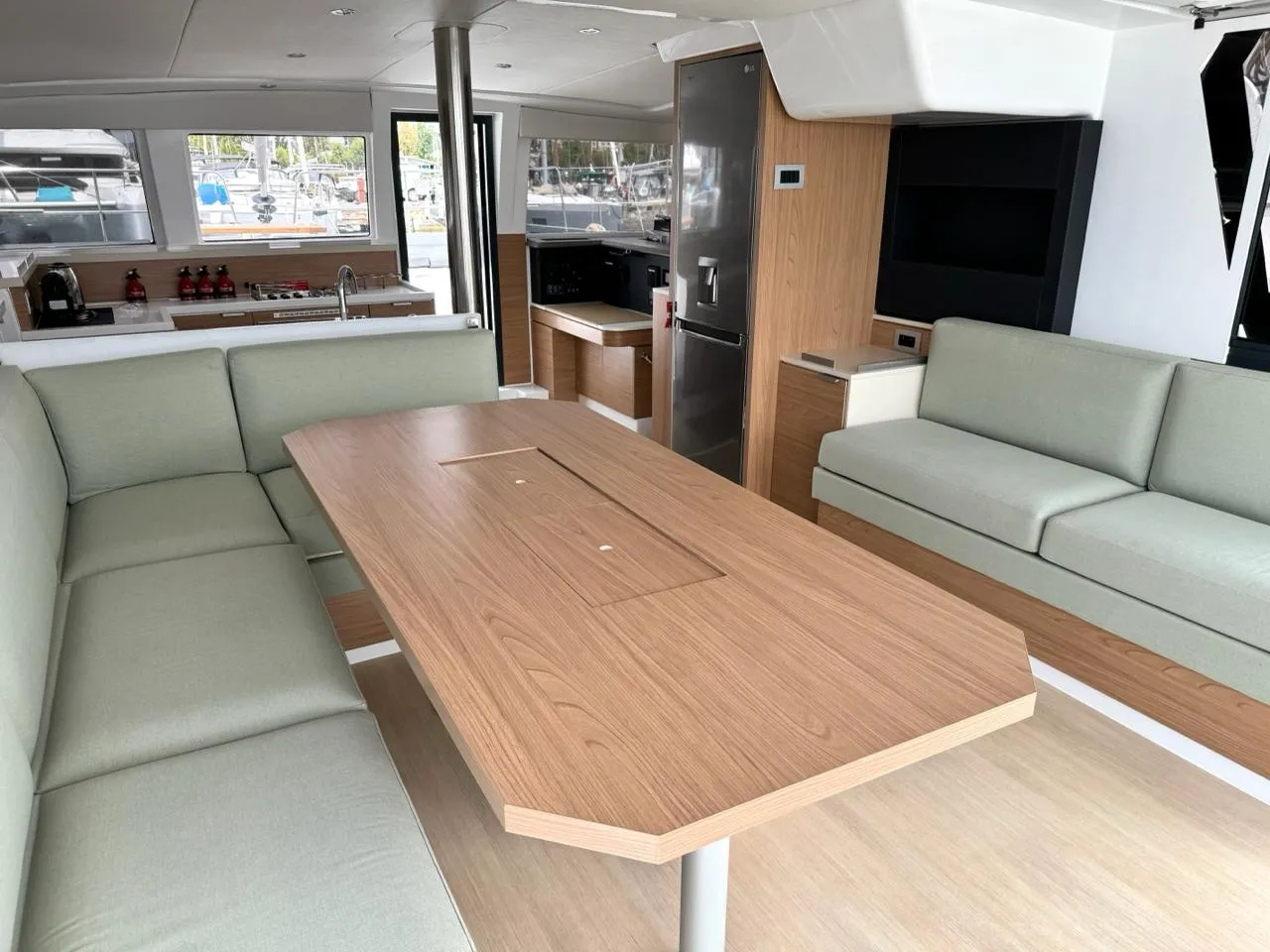 Infinity - Catamaran in Alimos