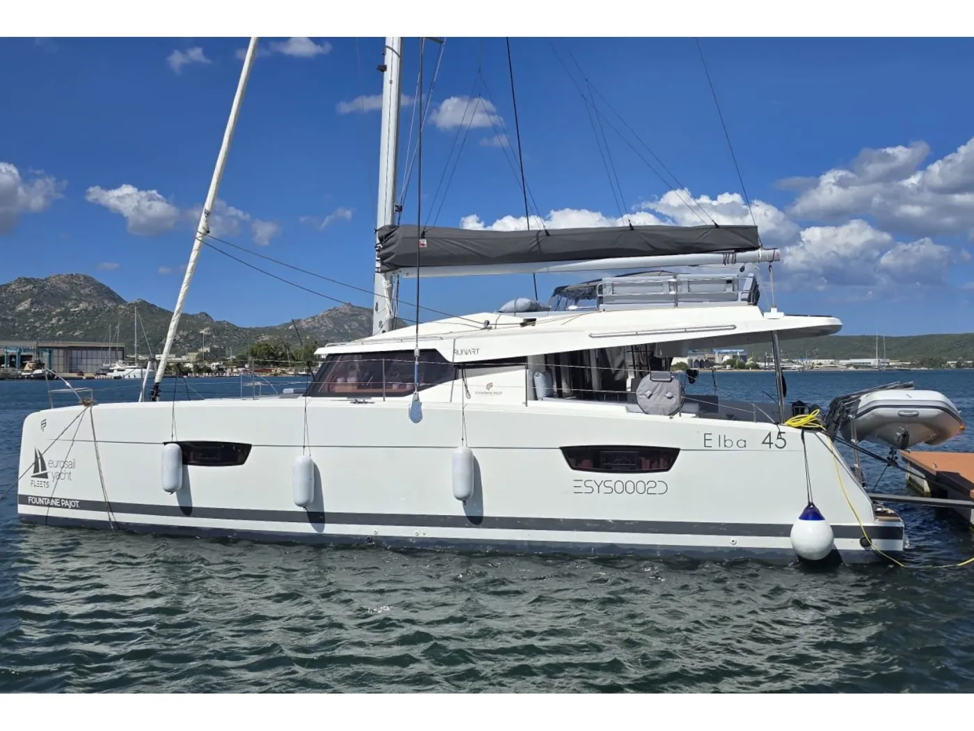 Ruinart - Catamaran in Provincia della Gallura Nord-Est Sardegna