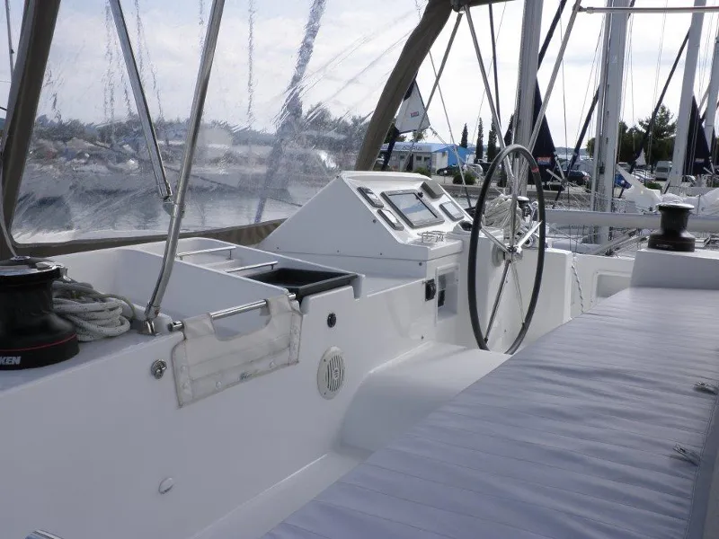 DOUBLE TROUBLE II - Catamaran in Bibinje