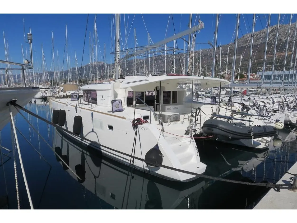 SILICIA - Catamaran in Bibinje