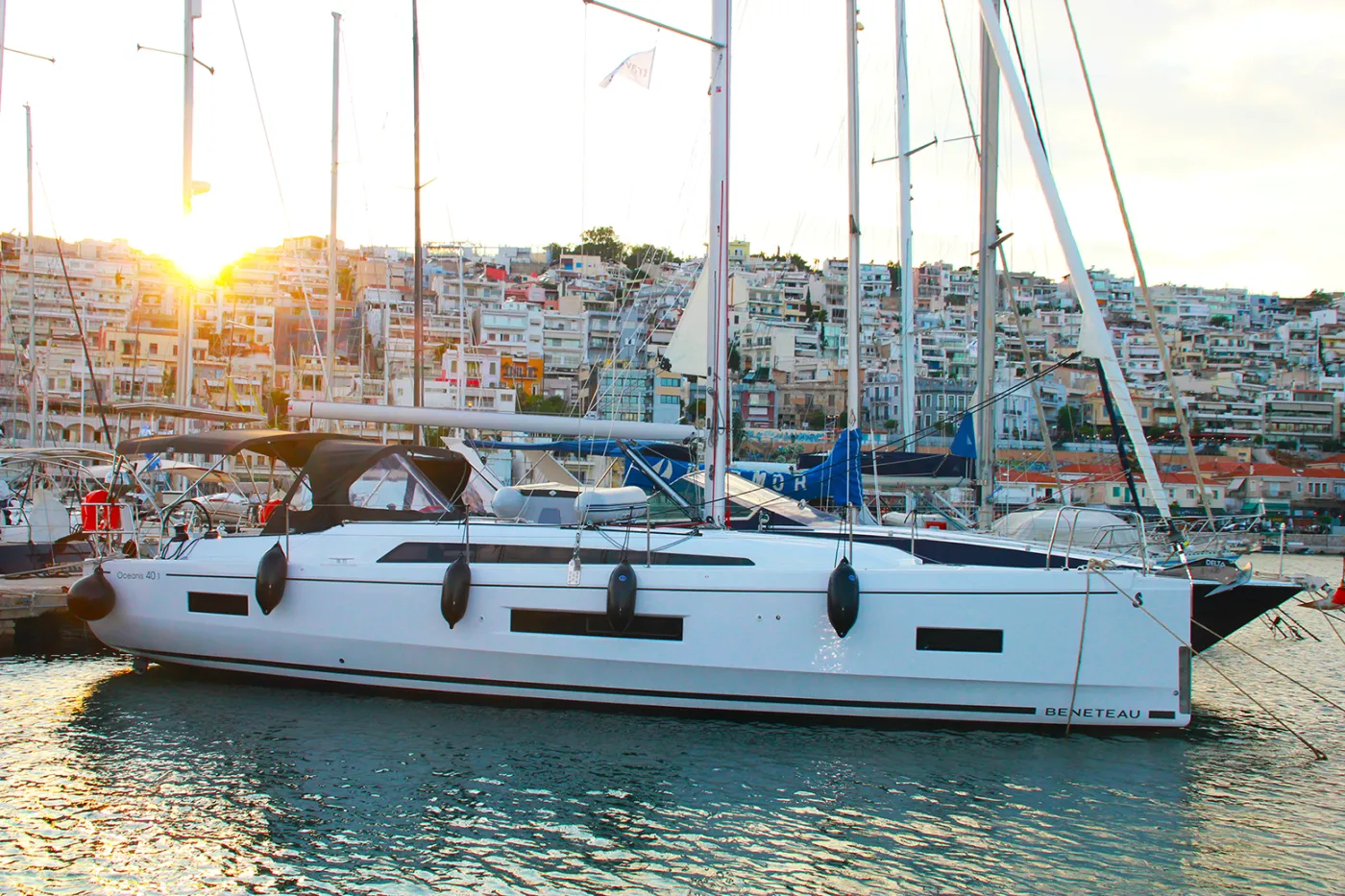 Maranel - Sailboat in Nisi