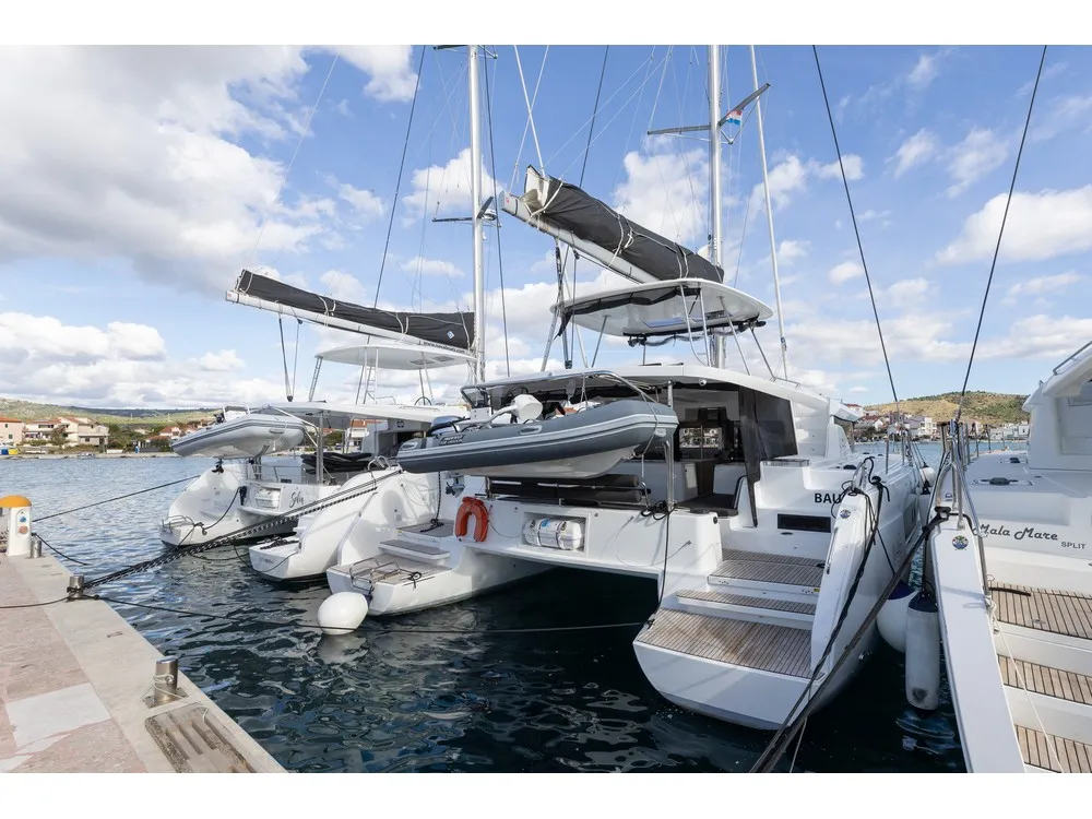 LINDA II - Catamaran in Split