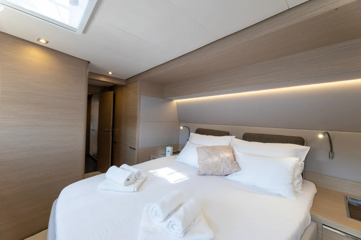 STAR LINK - Catamaran in Split