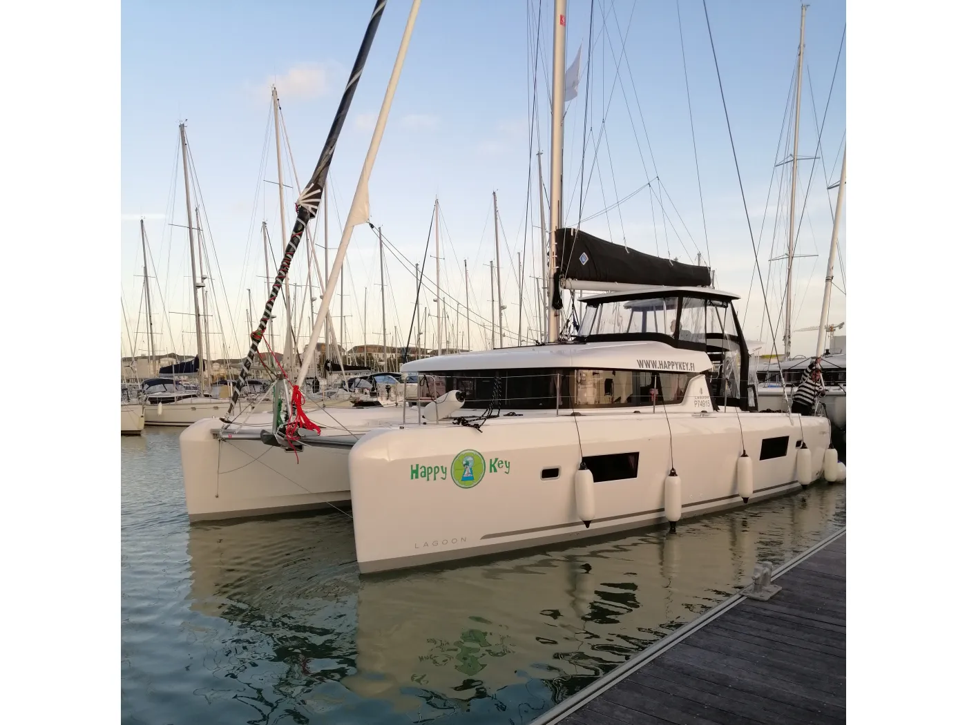 HAPPY KEY - Catamaran in Rogoznica