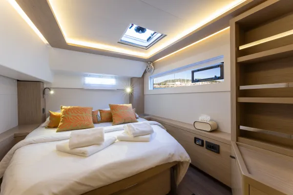 AURA