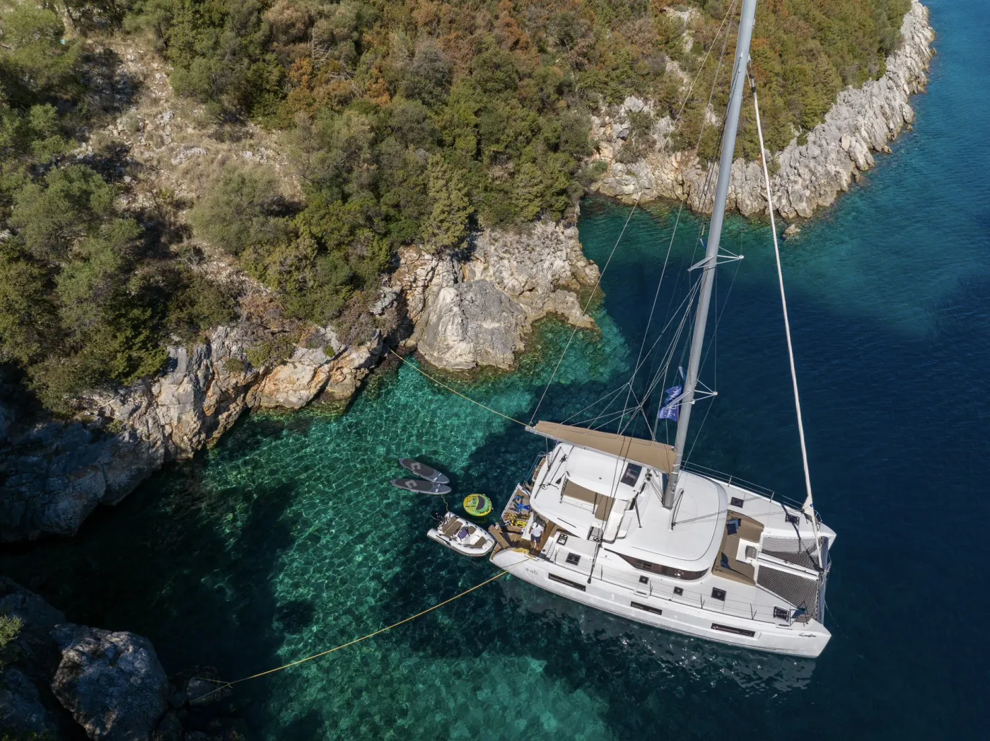 MAESTRO - Katamaran içinde Lefkada