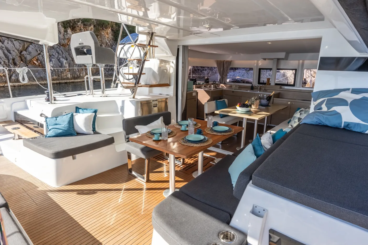 ZOE - Catamaran in Lefkada