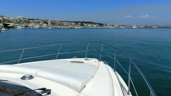 AZIMUT 46 (App)