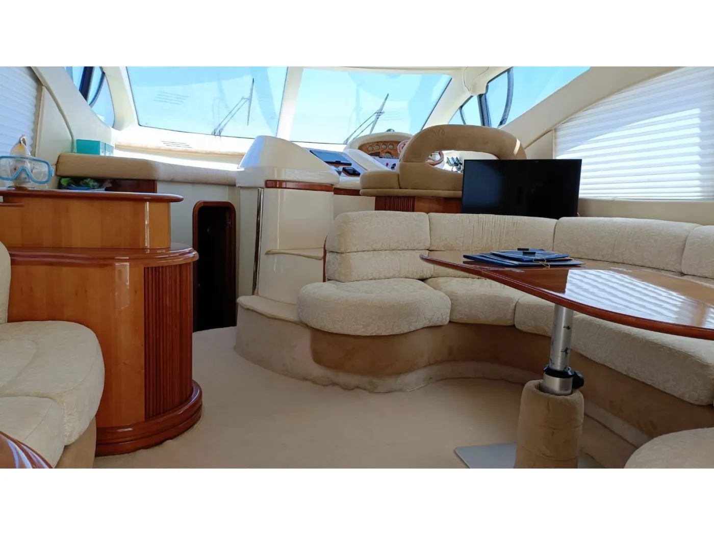 AZIMUT 46 (App) - Motor Yat içinde Nettuno