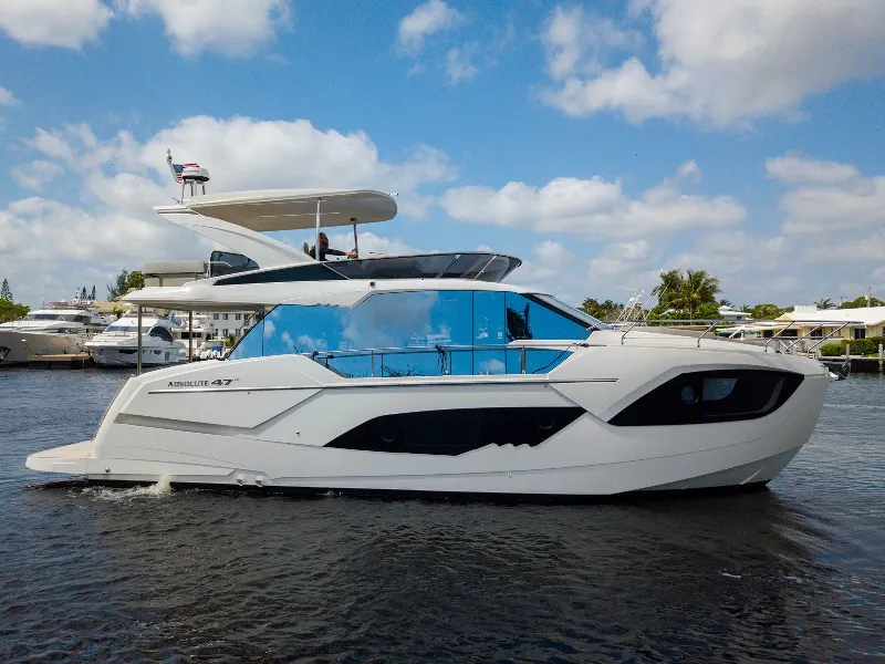 Riaz Tahia - Motor Yacht in Seget Donji
