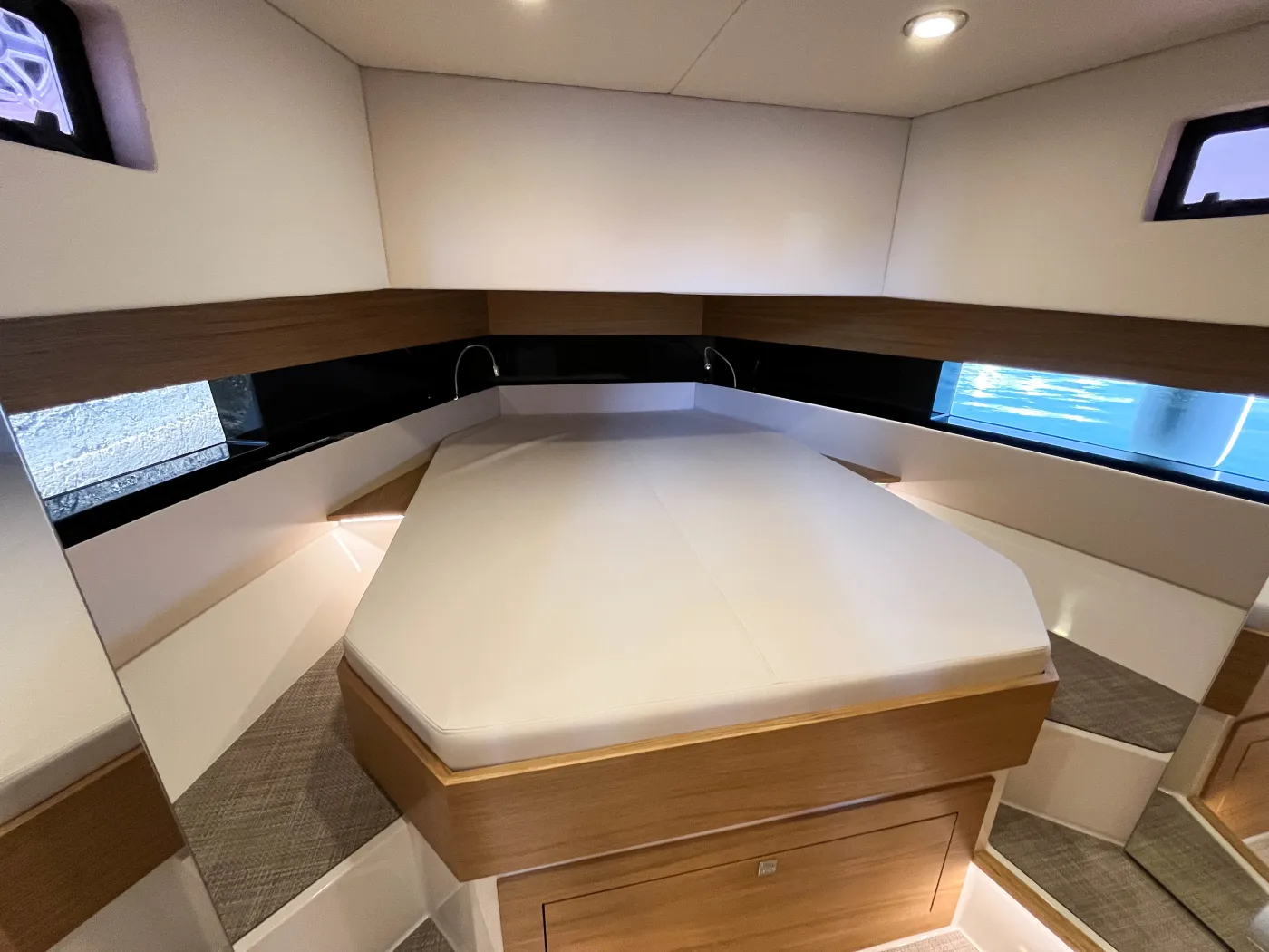 Eragon - Motor Yacht in Seget Donji