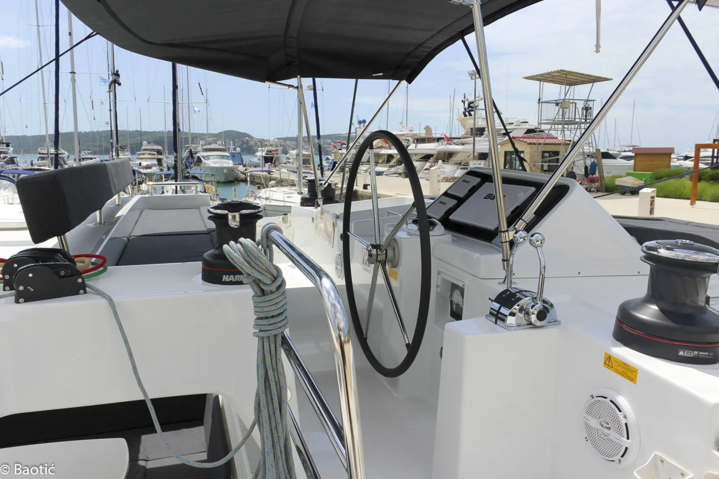 MOJA MALA - Catamaran in Seget Donji
