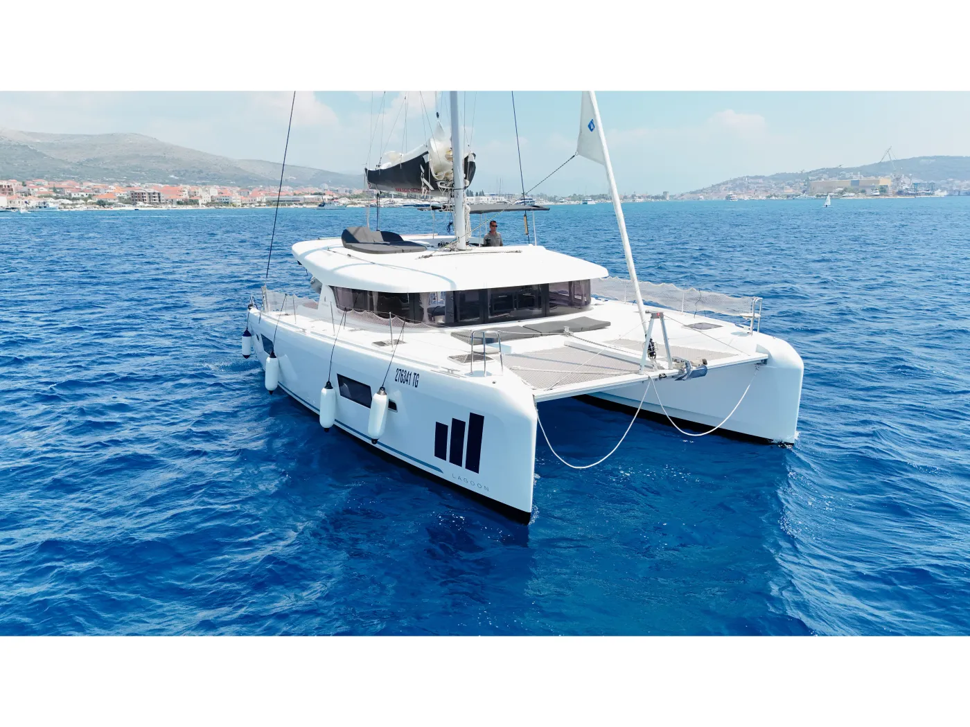 NERA - Catamaran in Seget Donji