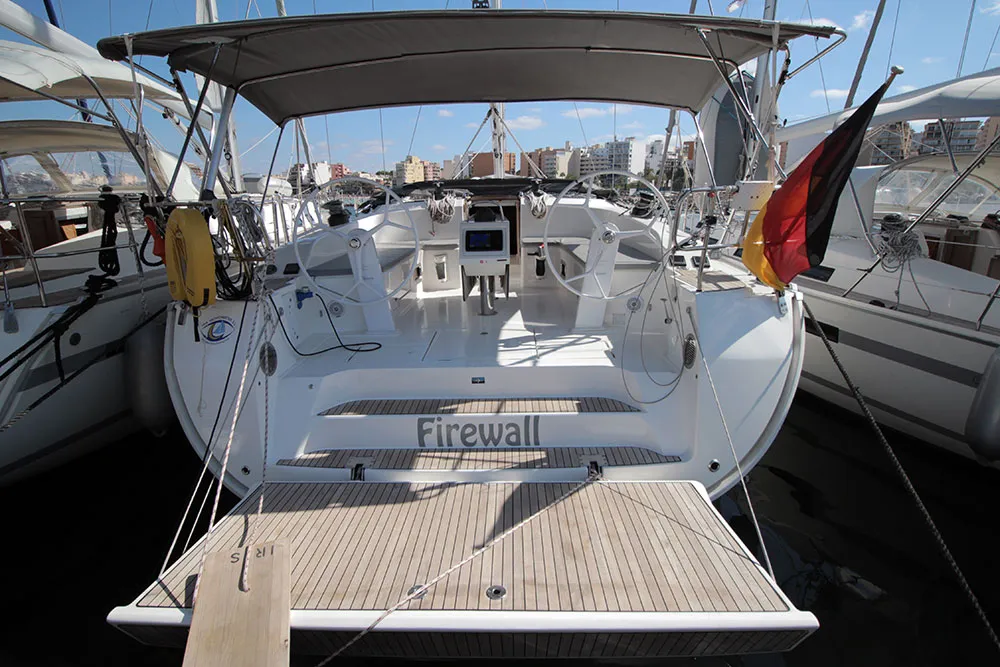 Firewall - Sailboat in S'Arenal