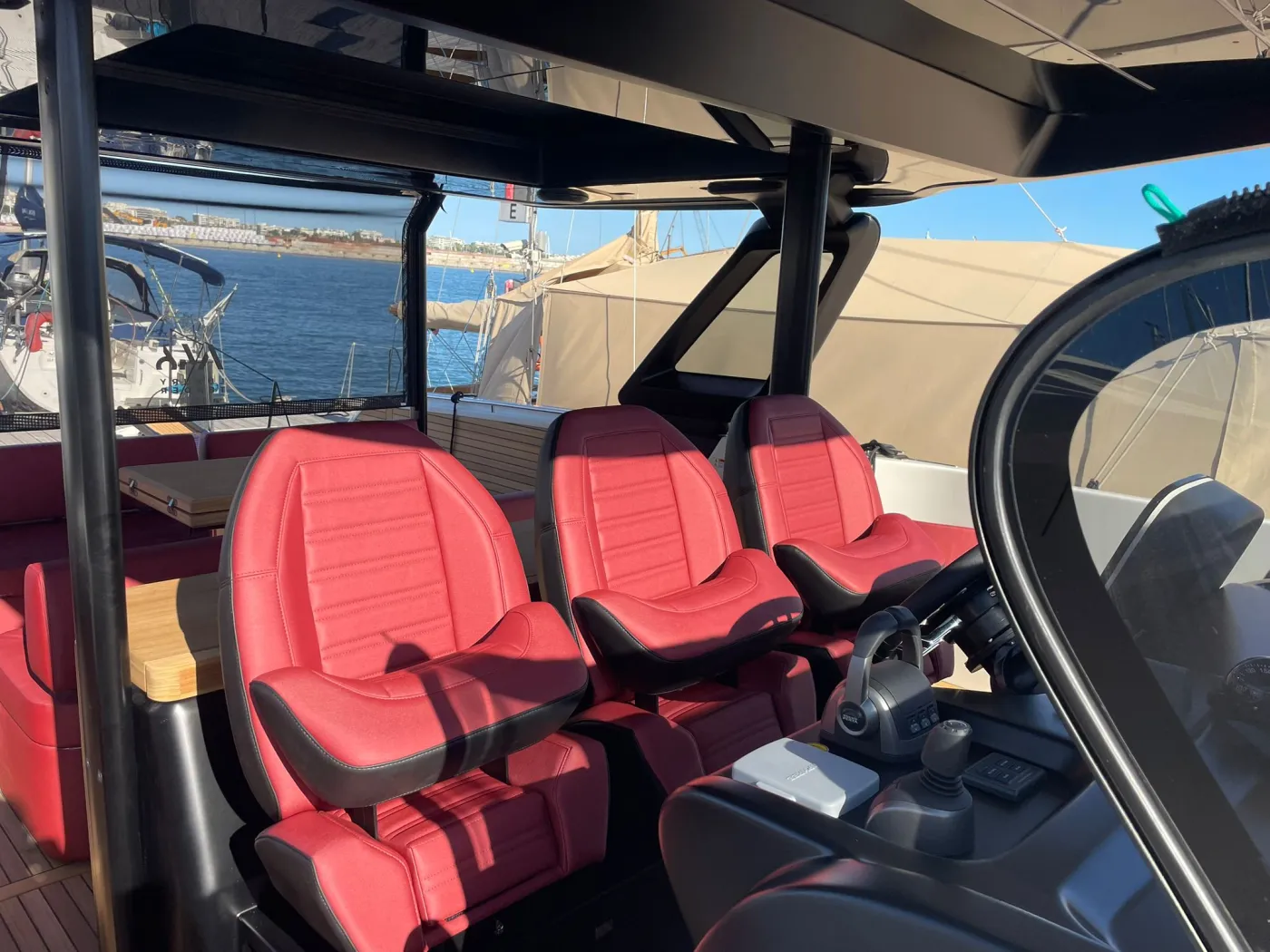 Cranchi A 46 - Motor Yacht in Cannes