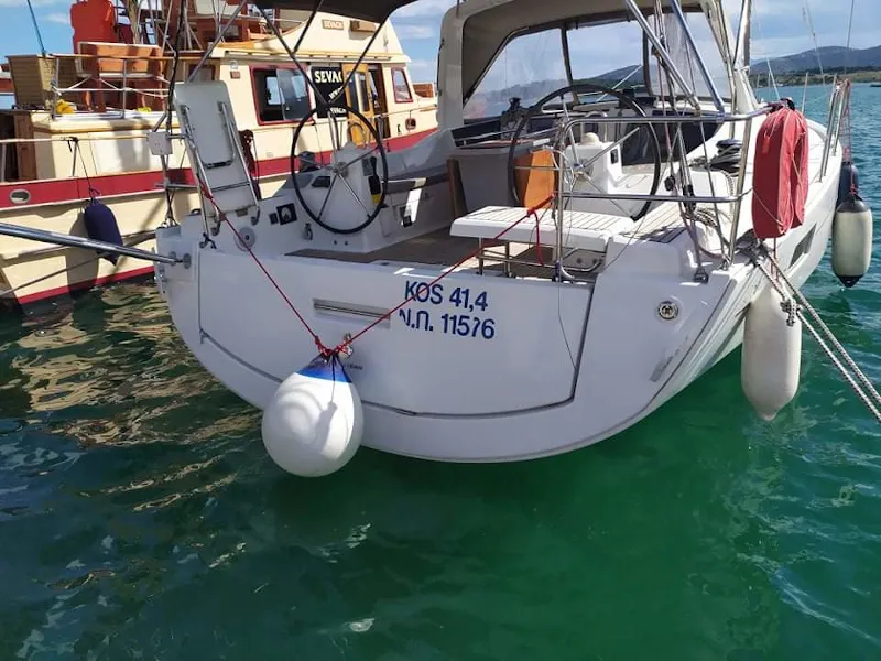 KOS 41.4 - Sailboat in Volos