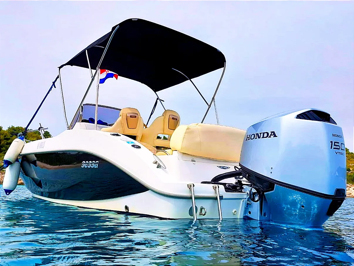 Dory - Motor Yat içinde Trogir