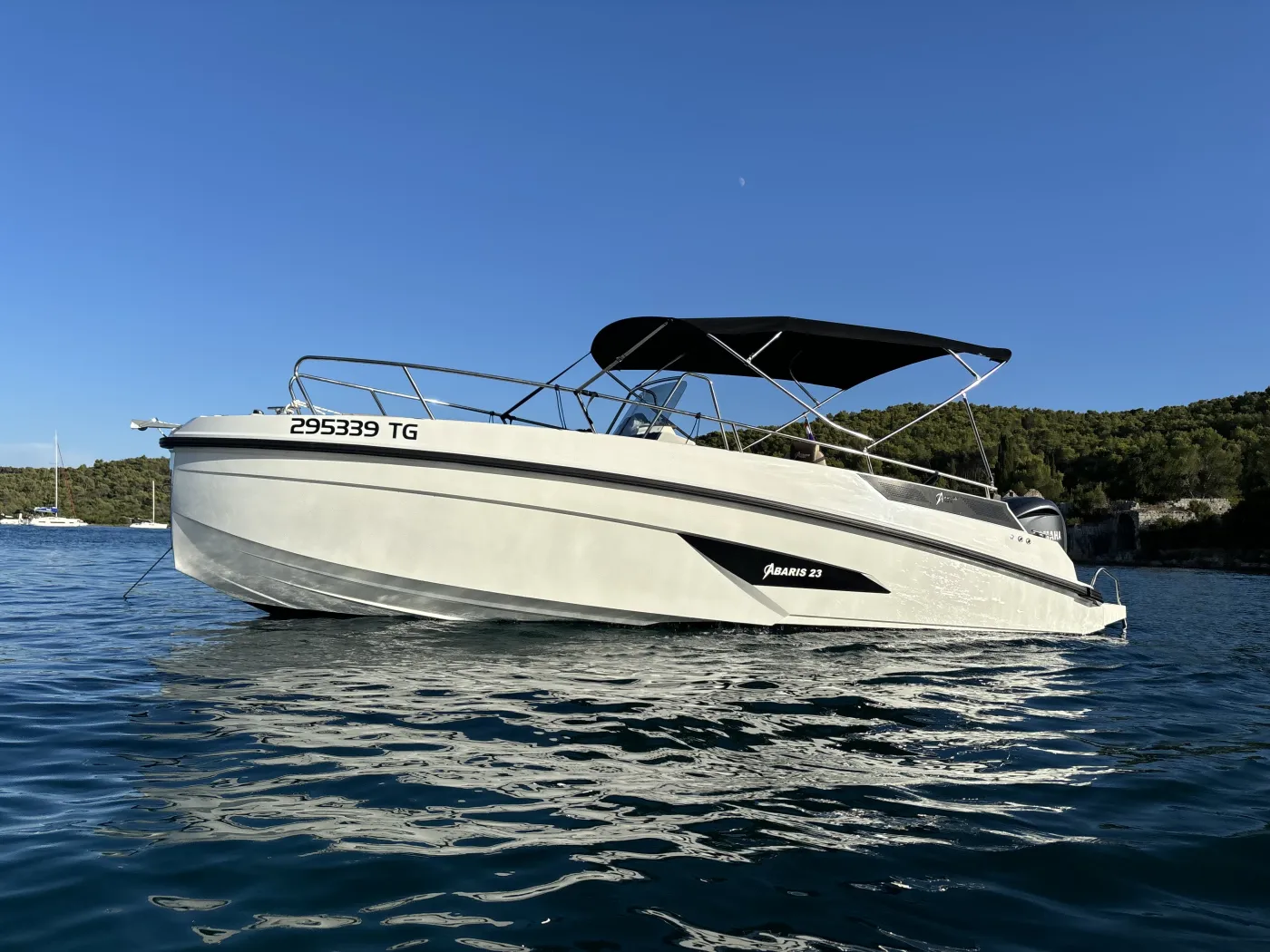 no_name - Motor Yat içinde Trogir