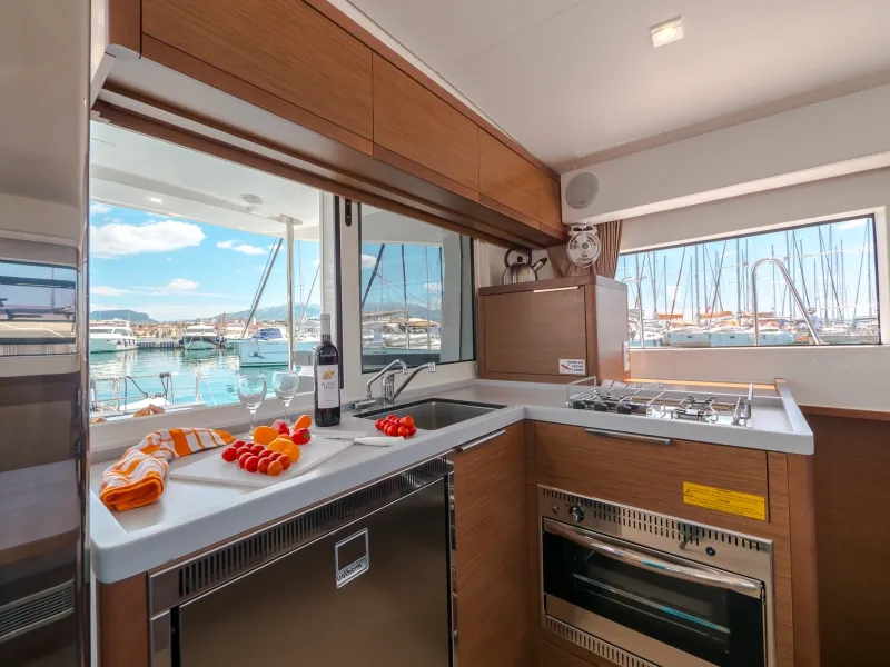 BLUE EYES - Catamaran in Split