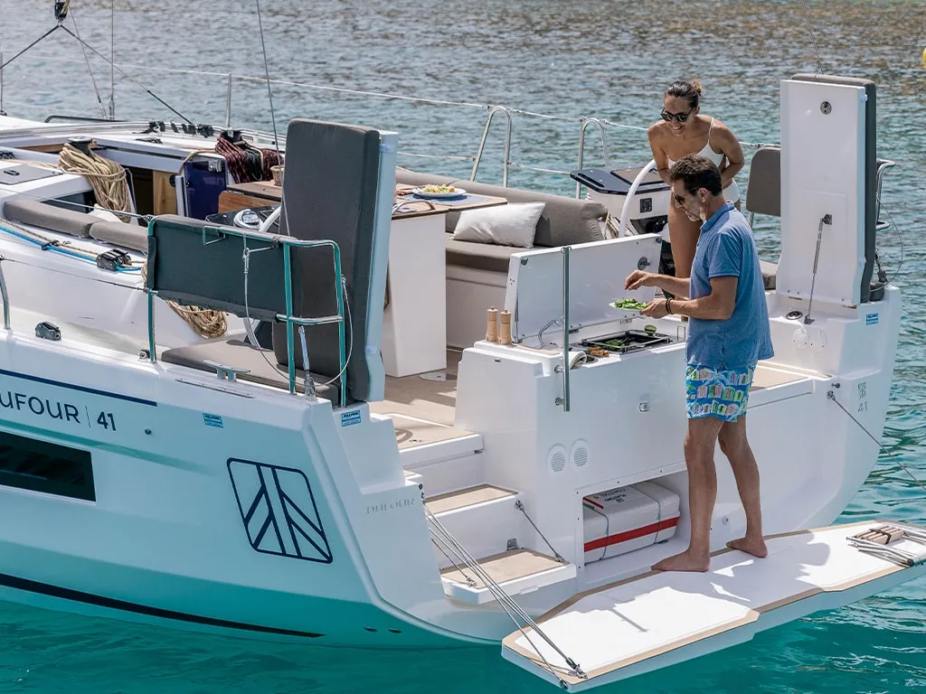 Madona - Sailboat in Palma