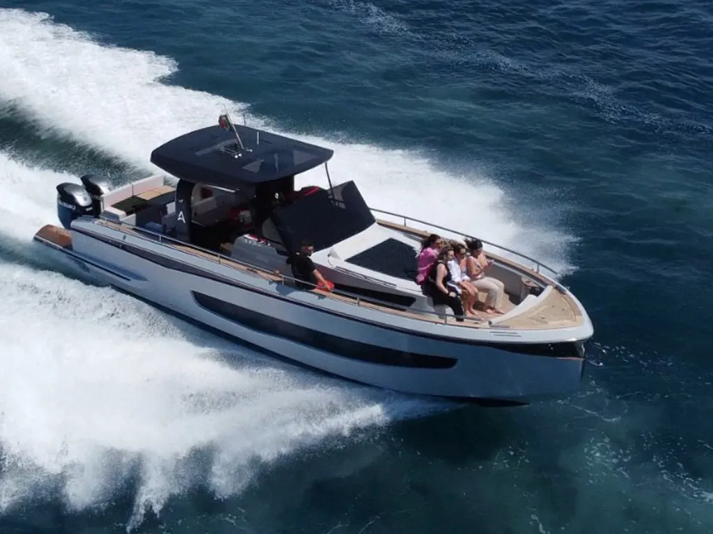 Federika III - Motor Yat içinde Palma