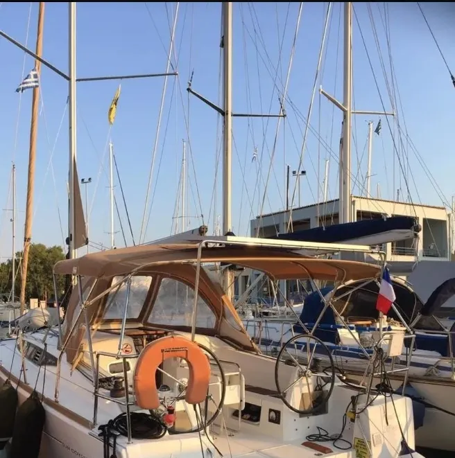 Papatheo - Yelkenli içinde Lefkada