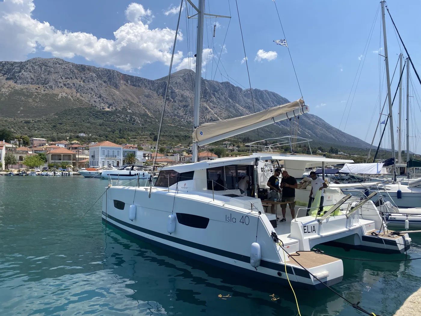 ELIA - Katamaran içinde Lefkada