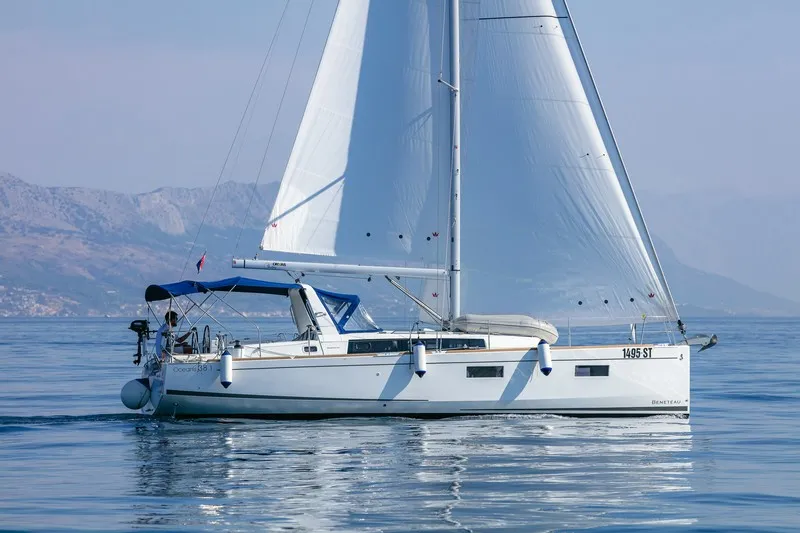 ANIMA MARIS 2 - Sailboat in Split